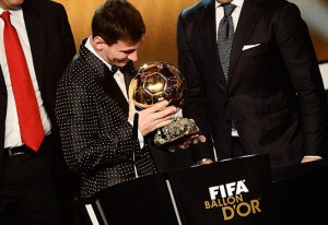 Messi-balón-de-oro-2013