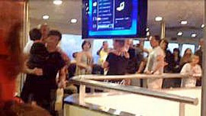 Kicillof-escrache-Buquebus