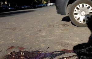 charco-de-sangre-pelea