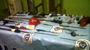 armas-hinchada-de-Independiente-2