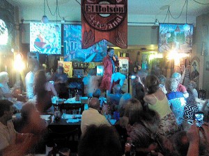 993491_664573450261484_408828045_n