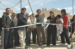 barrio-Novak-entrega-viviendas