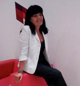 Susana-Scarpatti-sentada
