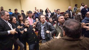 agresiones-a-Solá