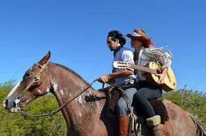 Laura-La-Duquesa-a-caballo