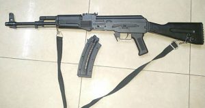 AK-47-combatiente-Malvinas