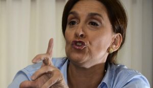Gabriela-Michetti-gesto-2